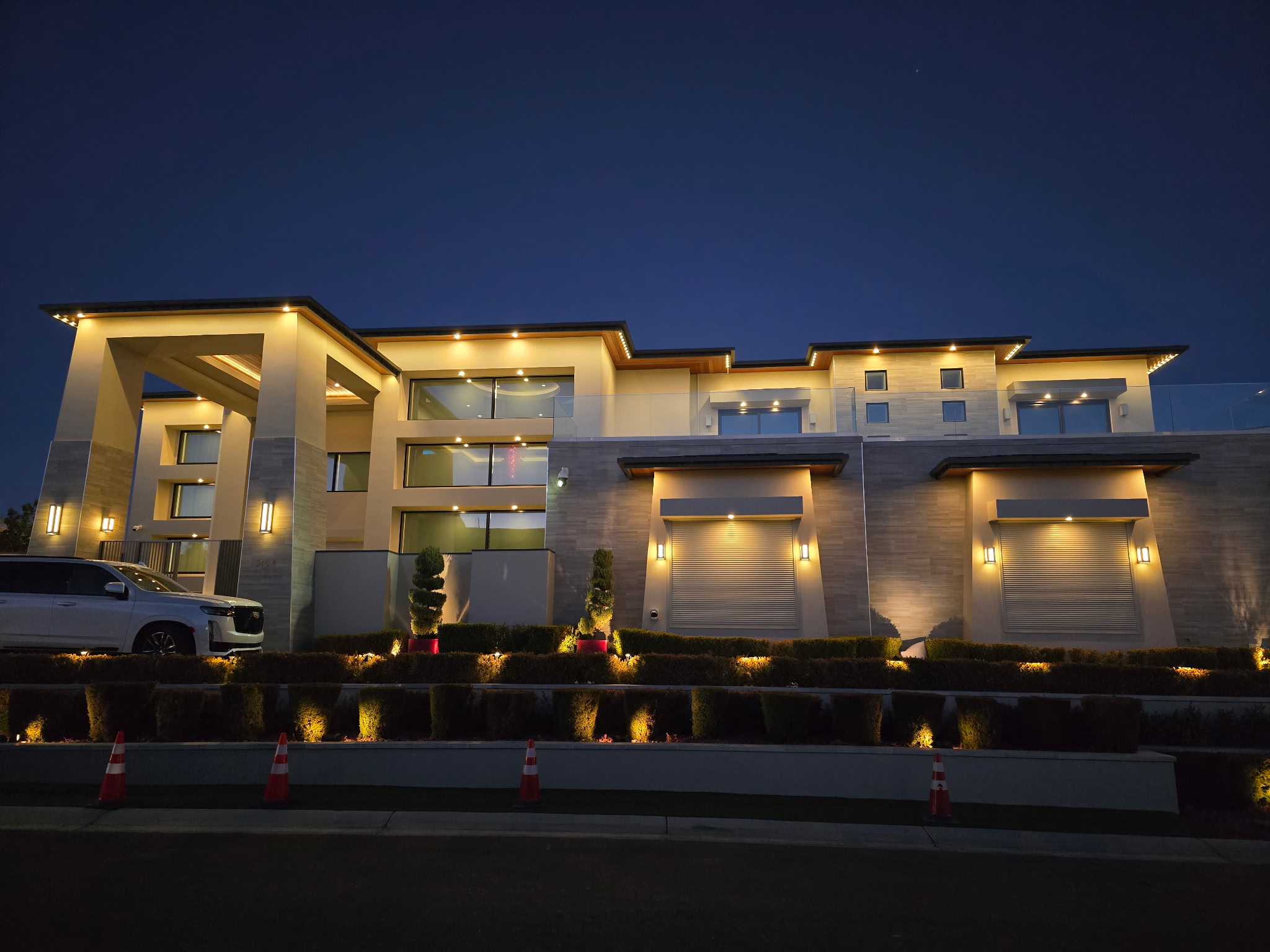 Permanent Holiday Lighting